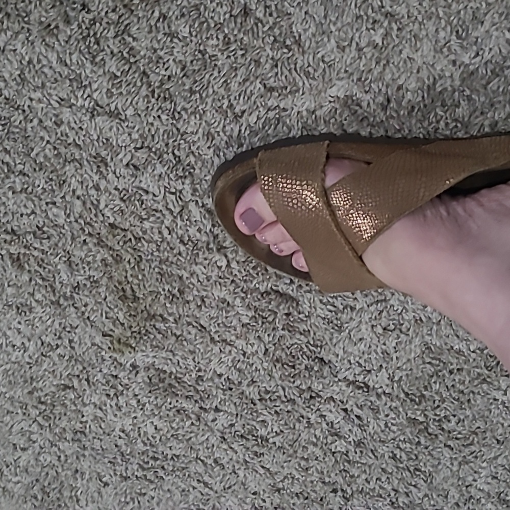 Birkenstock Brown ( Rosey Gold) Textured Sandals 38 Preowned Condition - Picture 9 of 10